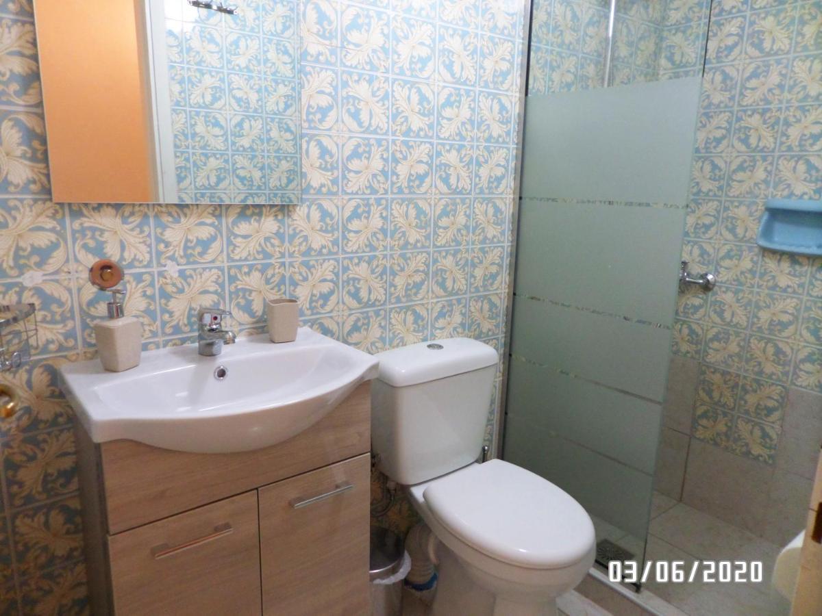 Anais Apartment Néa Péramos エクステリア 写真