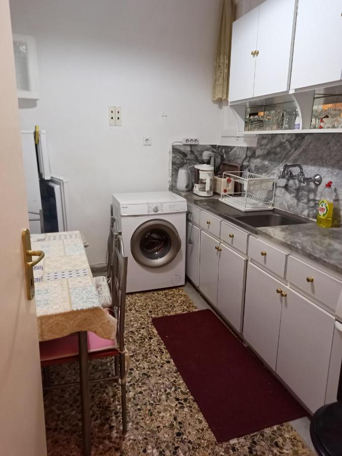Anais Apartment Néa Péramos エクステリア 写真